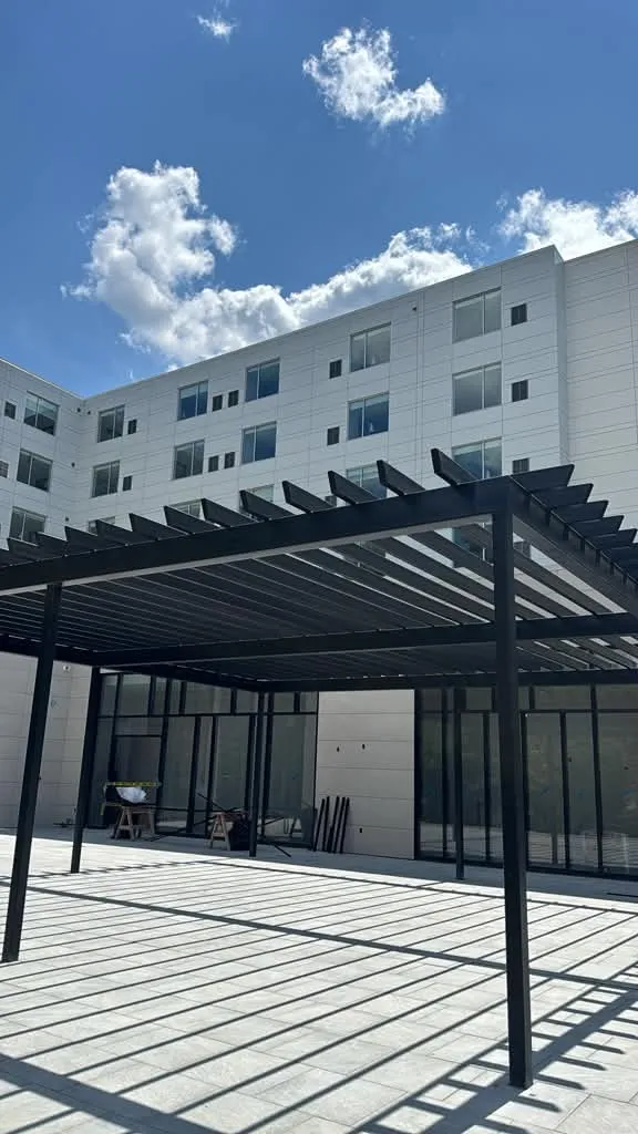 Glass installation project 9 — Tell Projects Houston TX