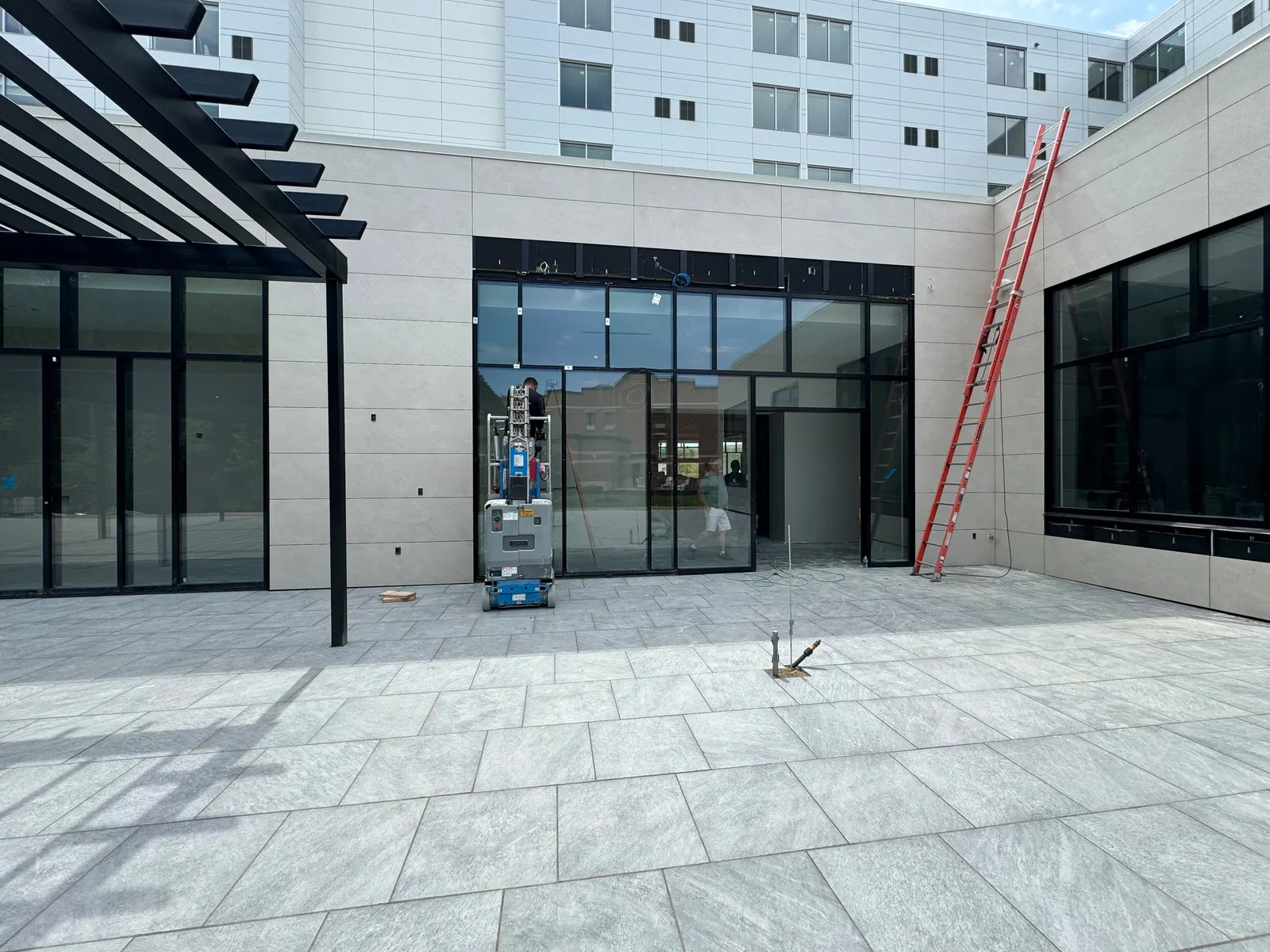 Glass installation project 13 — Tell Projects Houston TX