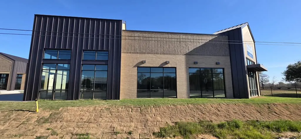 Glass installation project 23 — Tell Projects Houston TX